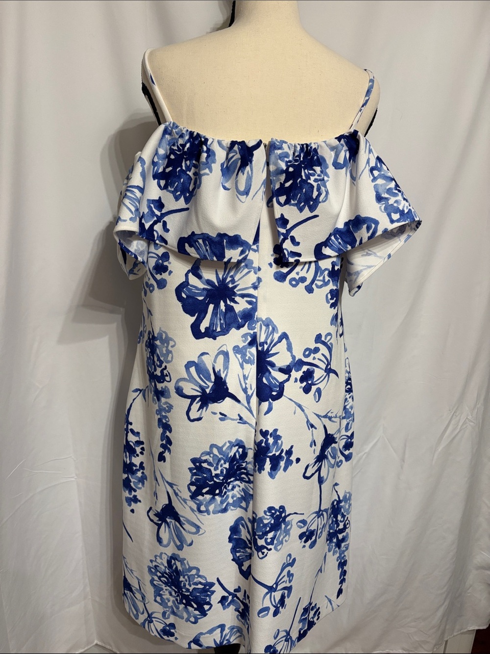 Lauren Ralph Lauren Floral Blue and White Dress On and Off Shoulder SZ 12 - Picture 11 of 11